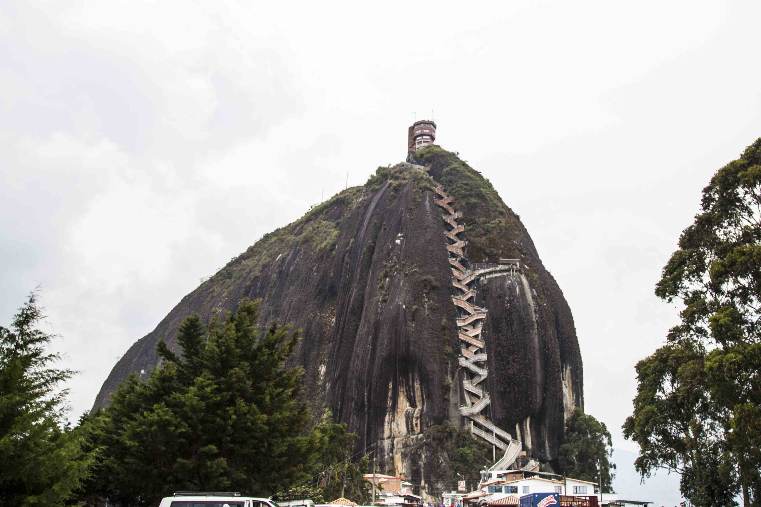 Guatape, colombia, nomadarte, vanlife