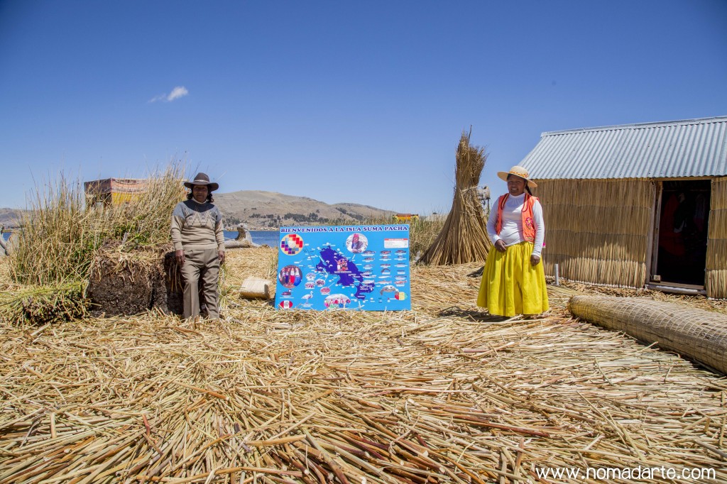 NOMADARTE, PERU, MOCHILEROS, ISLA DE LOS UROS, LAGO TITICACA