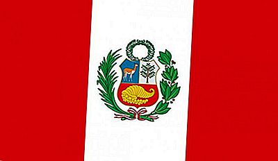 bandera de Perú, viajando por latinoamerica en auto, desde argentina hasta alaska en auto