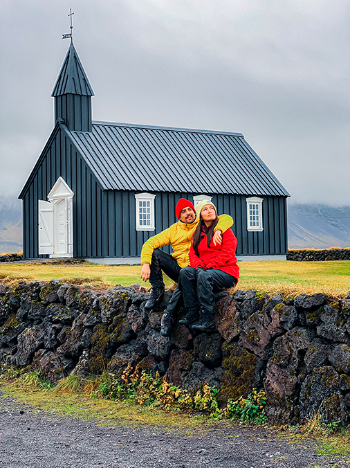 Búðakirkja en Islandia junto a Cyn