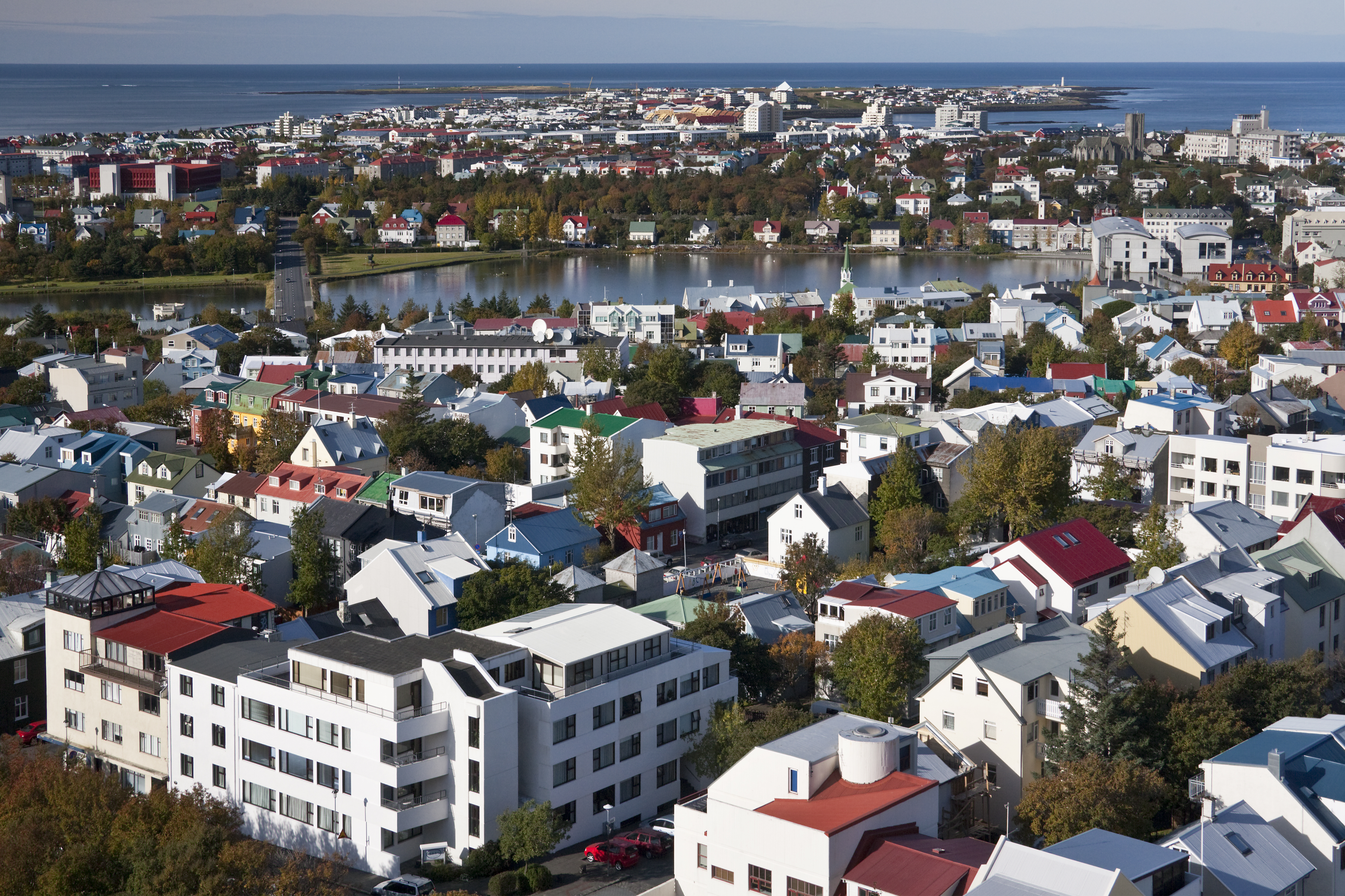 Vista de la ciudad de Reikiavik en Islandia